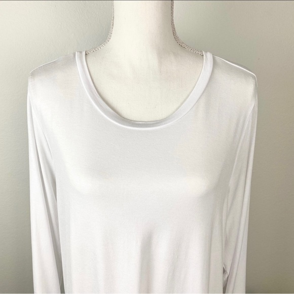Torrid, Plus Size 2 Long Sleeve White Super Soft Pull Over Scoop Neck Top EUC - Picture 4 of 8
